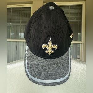 Women’s NFL Saints Black & Gold Cap!